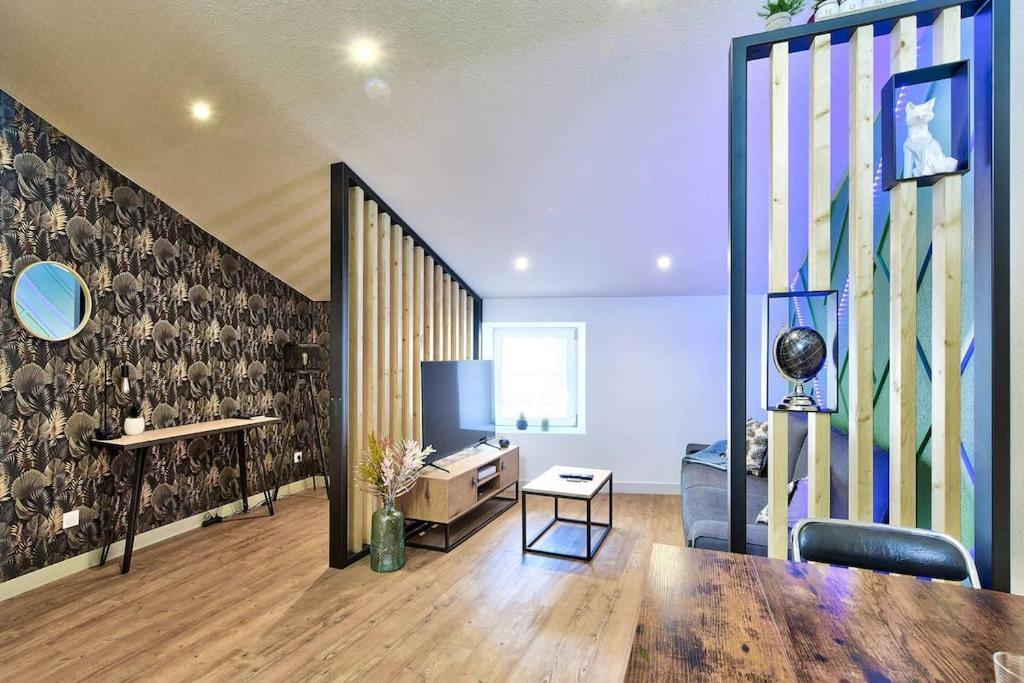 Appartement Karibu A Lagnieu Buitenkant foto